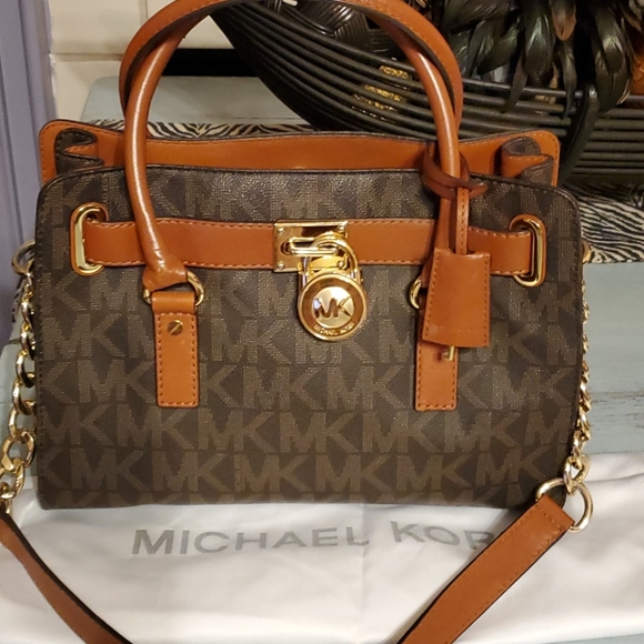 MICHAEL KORS HANDBAG - Picture 1 of 4